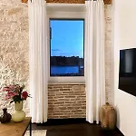 Golden View - Old Town Apartment *